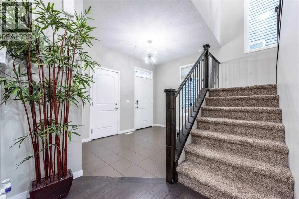 134 Howse Rise NE