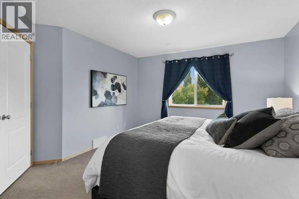 172 Tuscany Meadows Heath NW