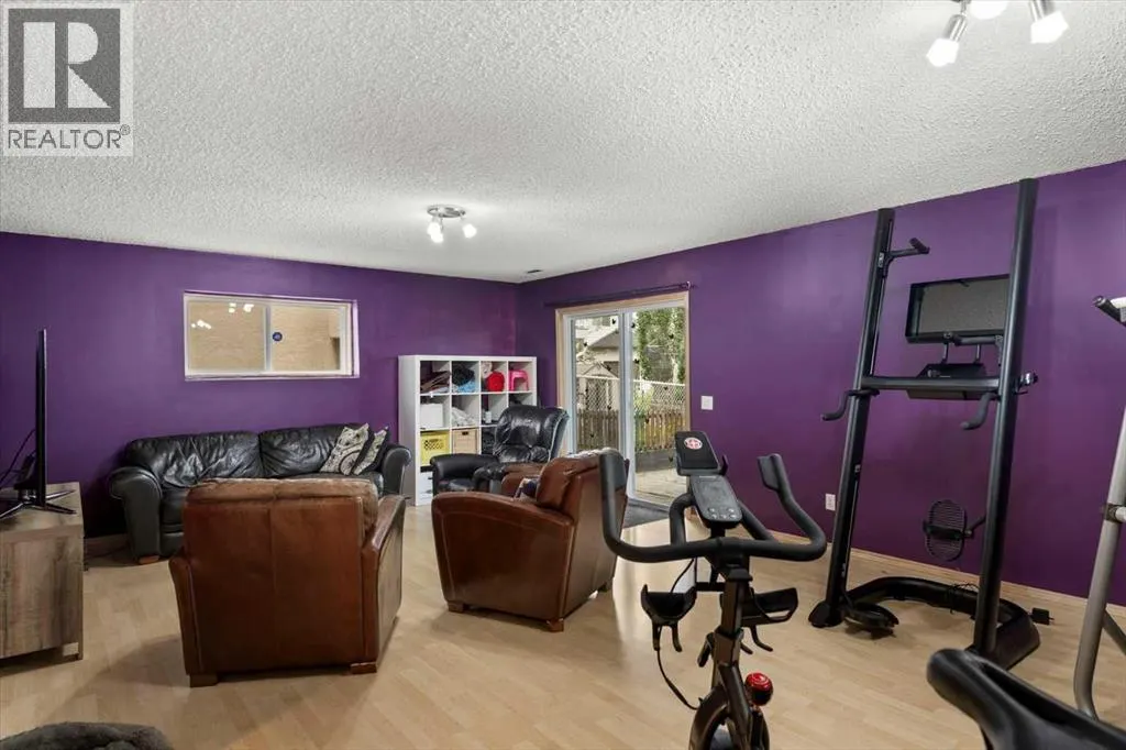 172 Tuscany Meadows Heath NW