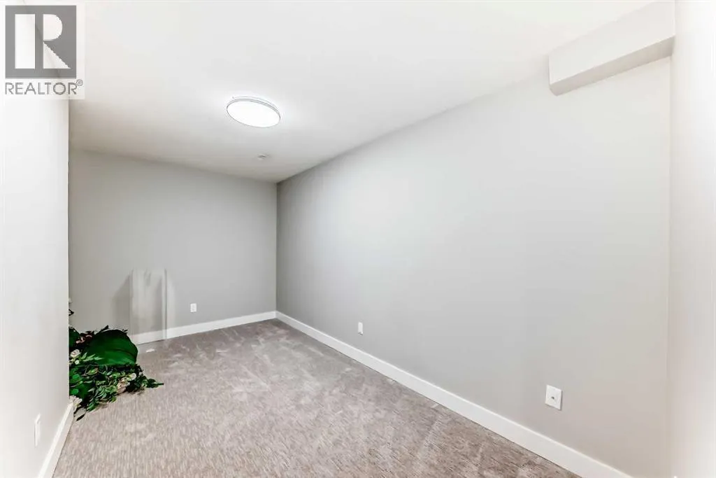 146 Lake Sylvan Close SE