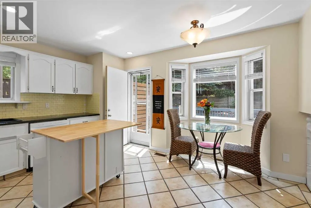 131 Stratton Crescent SW