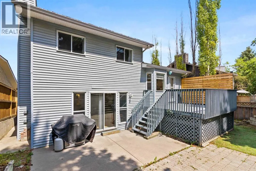 131 Stratton Crescent SW