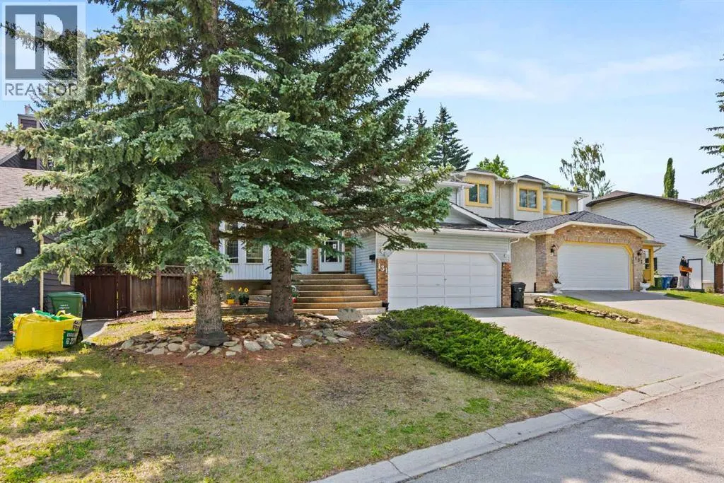 131 Stratton Crescent SW