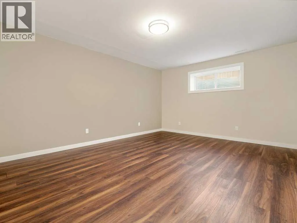 57 Goldenrod Place W