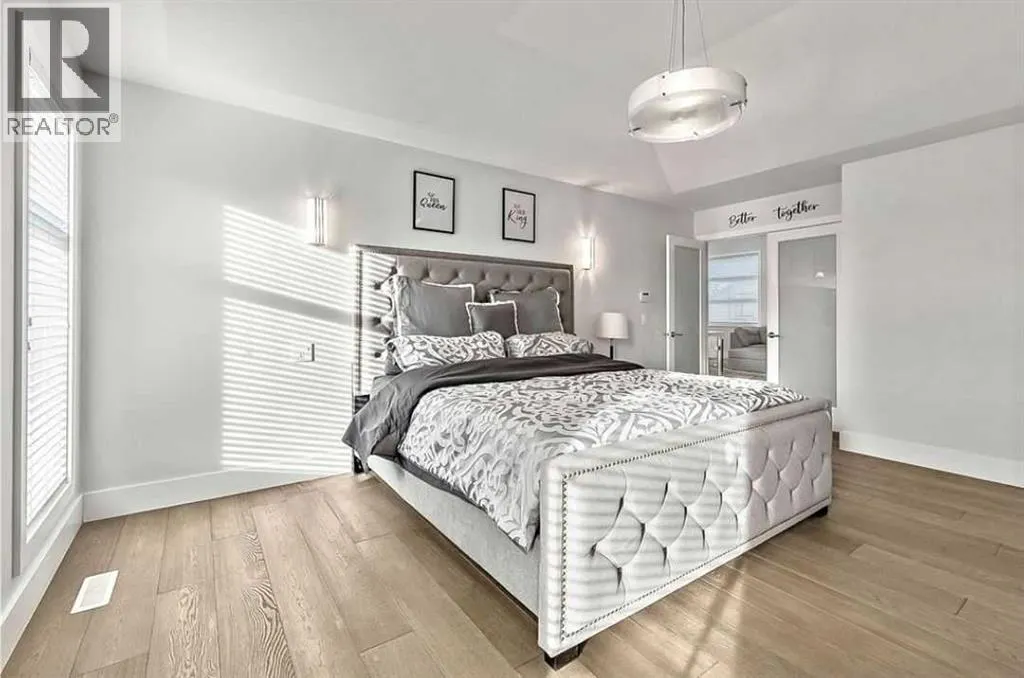 86 West Point Mews SW