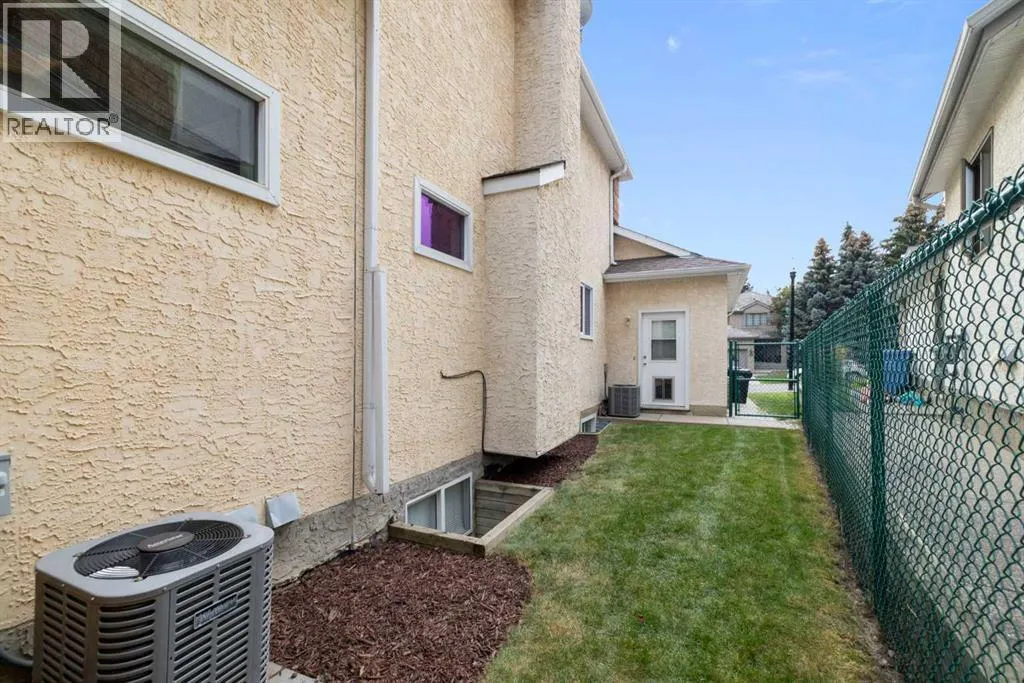 191 Christie Knoll Heights SW