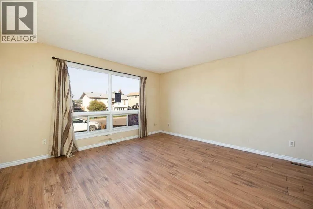 185 Cochrane Crescent