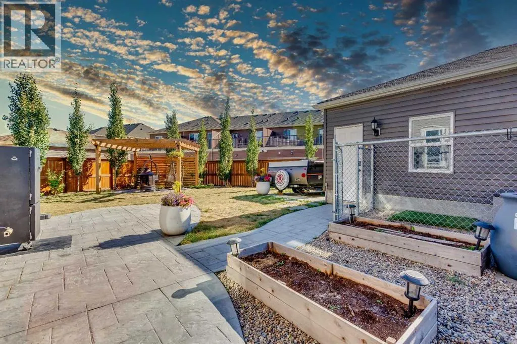 32 Cityscape Mount NE