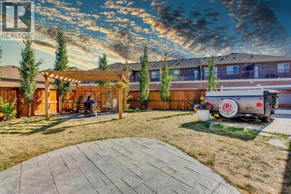 32 Cityscape Mount NE