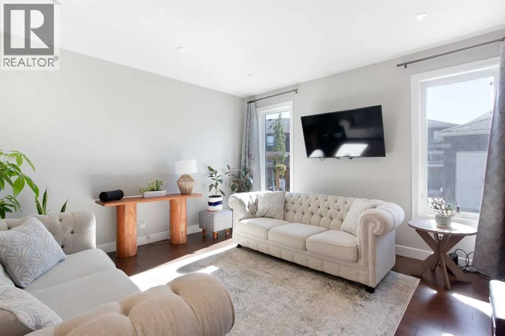 32 Cityscape Mount NE