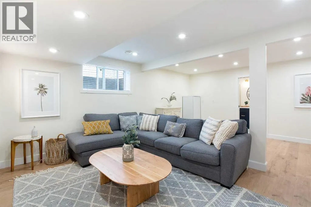 32 Cityscape Mount NE
