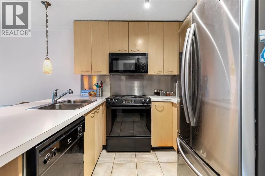 327, 22 Richard Place SW