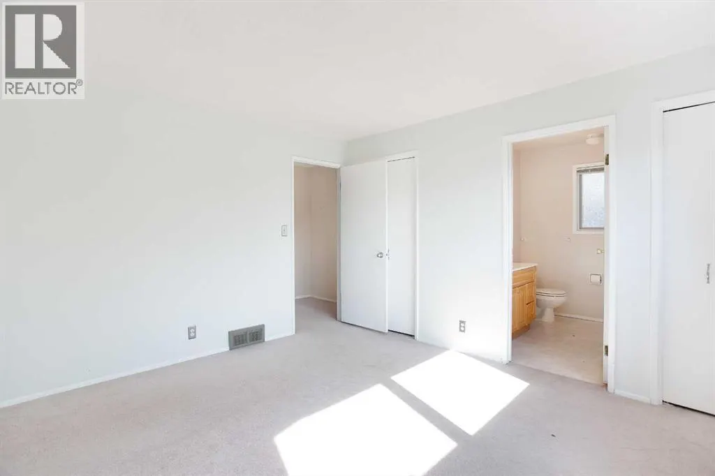 135 Parkglen Crescent SE