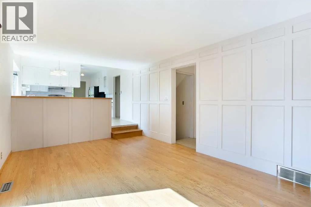 135 Parkglen Crescent SE