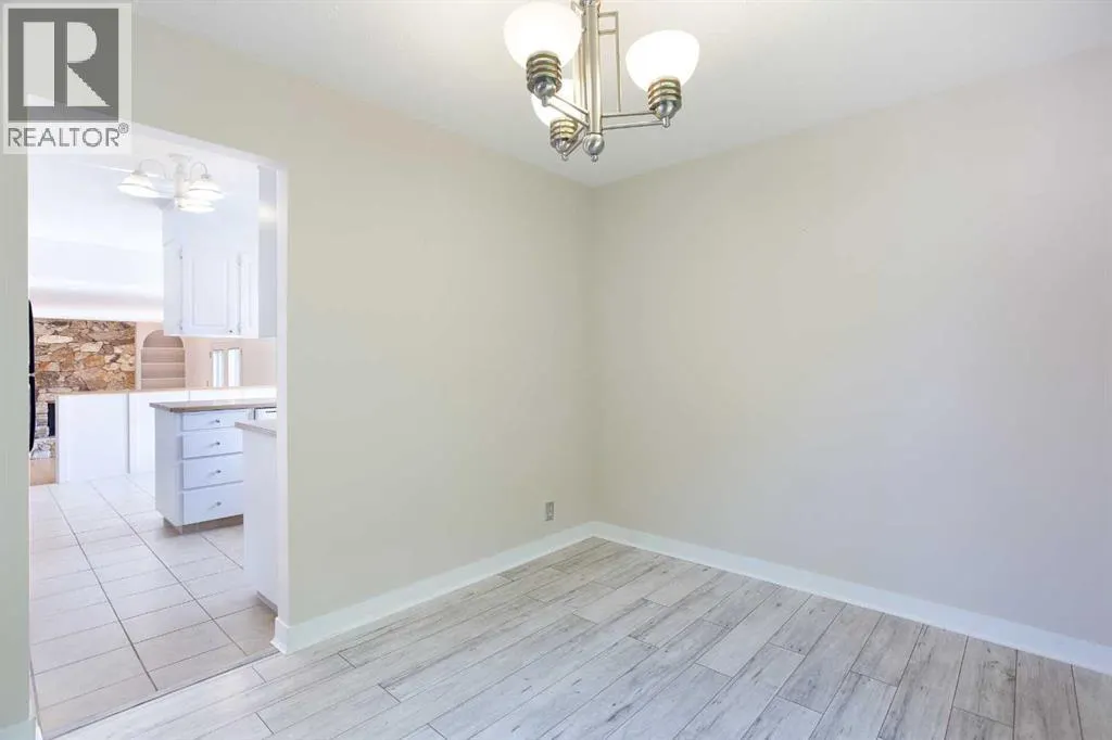 135 Parkglen Crescent SE