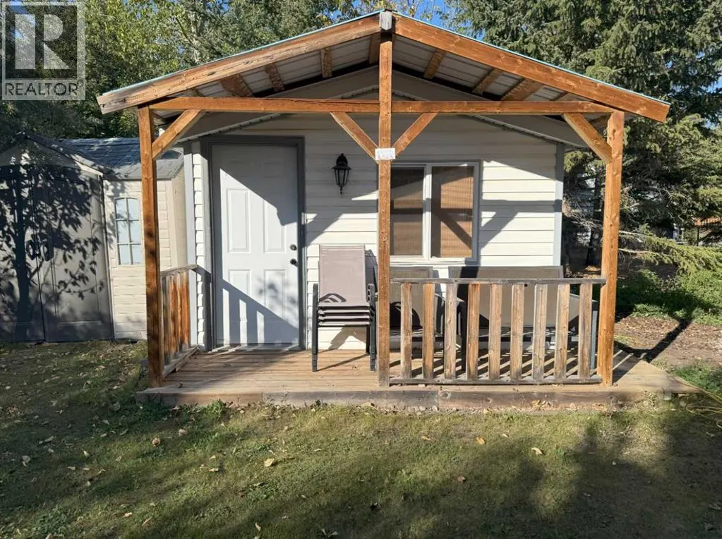 82, 200 4 Avenue SW