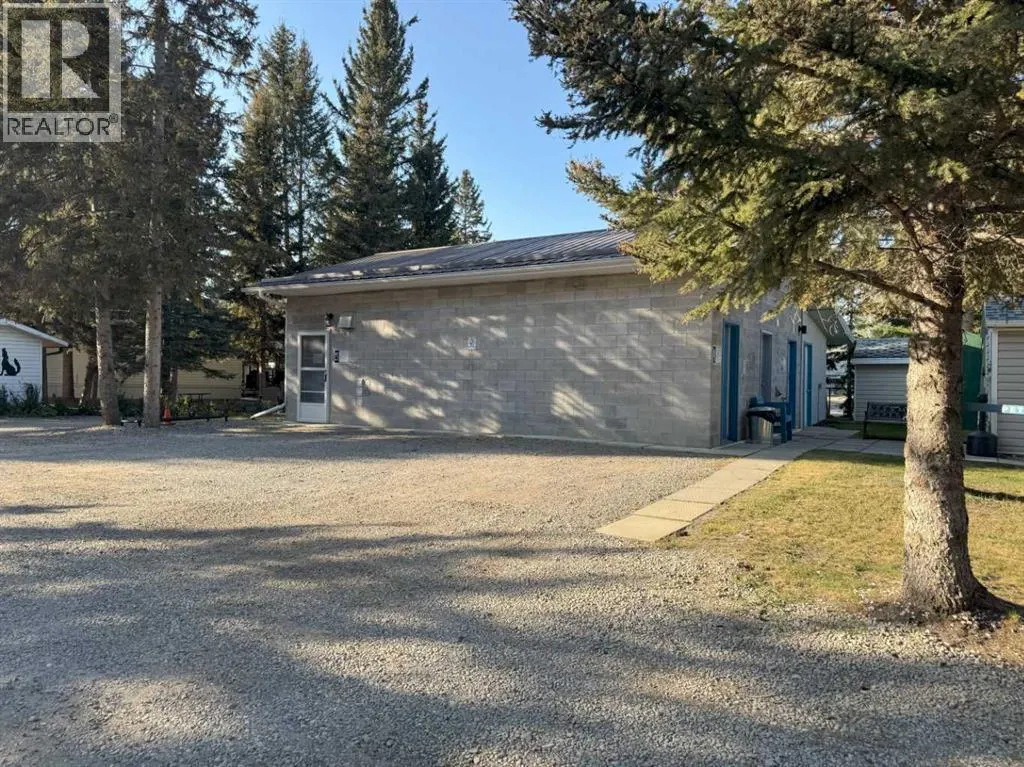 82, 200 4 Avenue SW