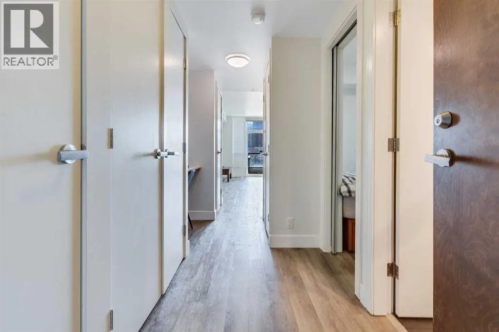 548, 222 Riverfront Avenue SW