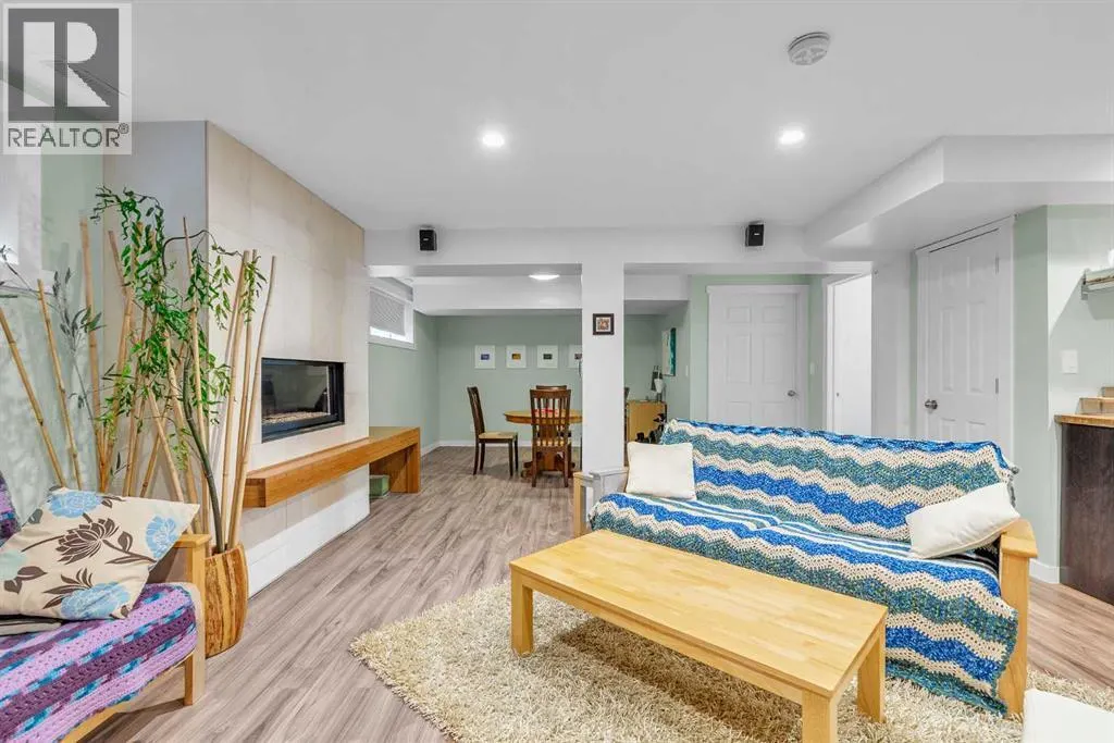 123 Elgin Terrace SE