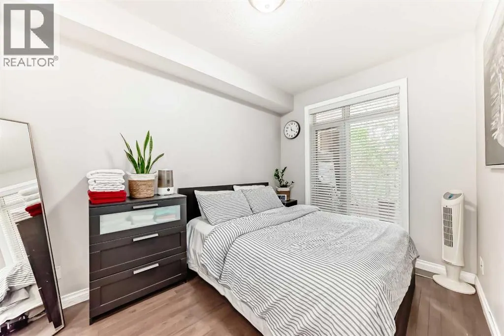 214, 2 Hemlock Crescent SW