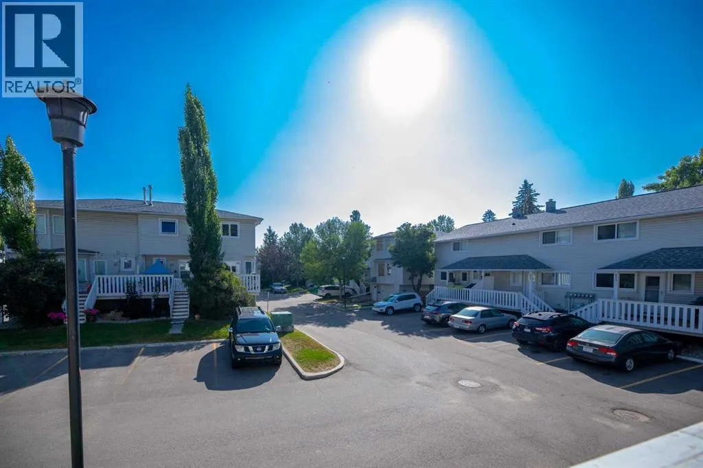 651 Killarney Glen Court SW
