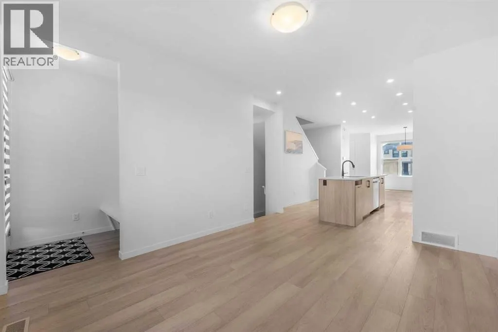 21 Edith Gate NW
