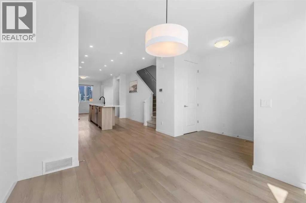 21 Edith Gate NW