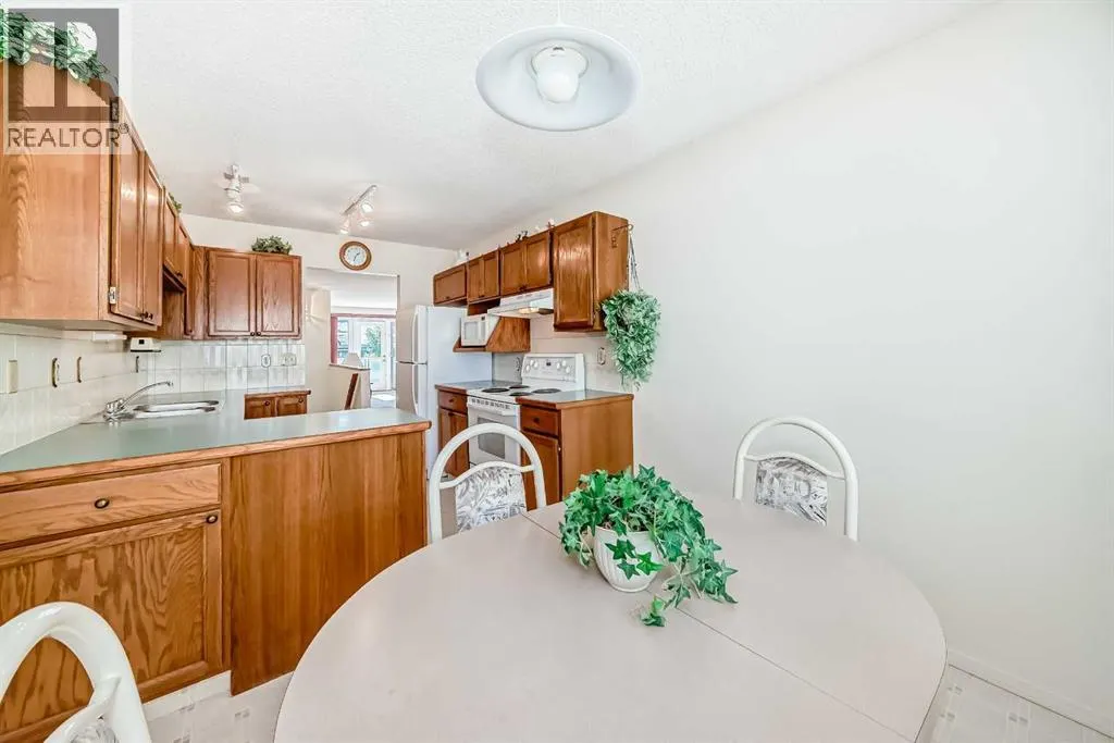 44 Hawkside Park NW