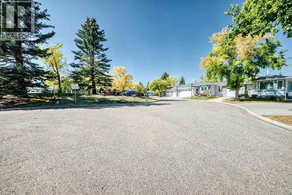 44 Hawkside Park NW