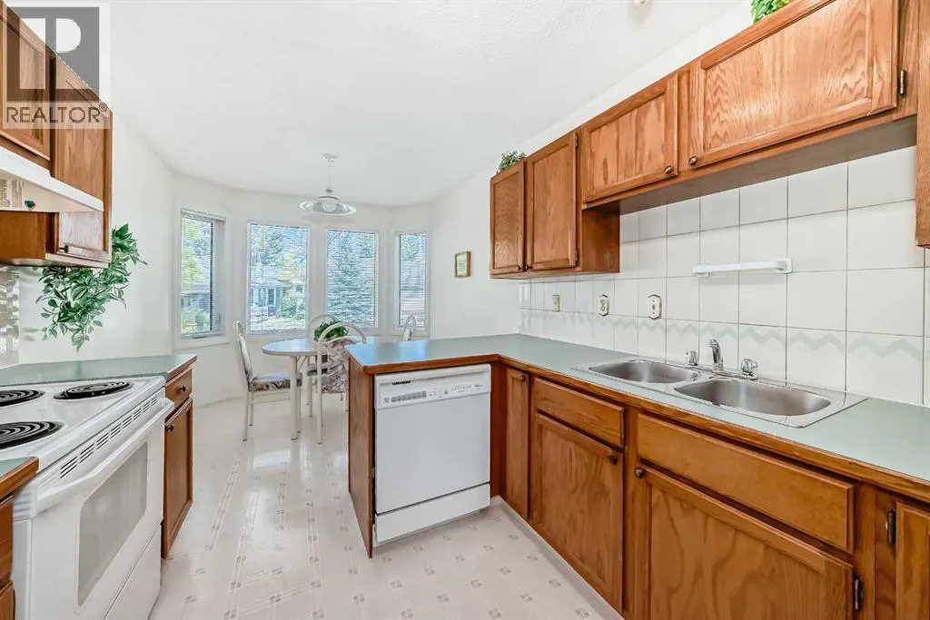 44 Hawkside Park NW