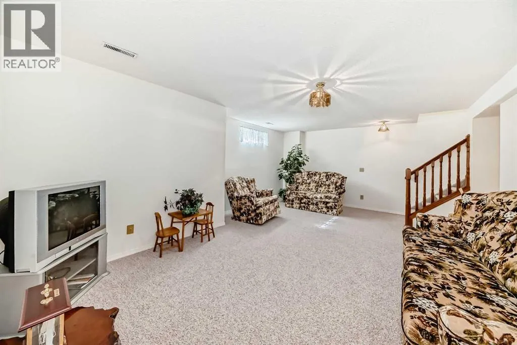 44 Hawkside Park NW