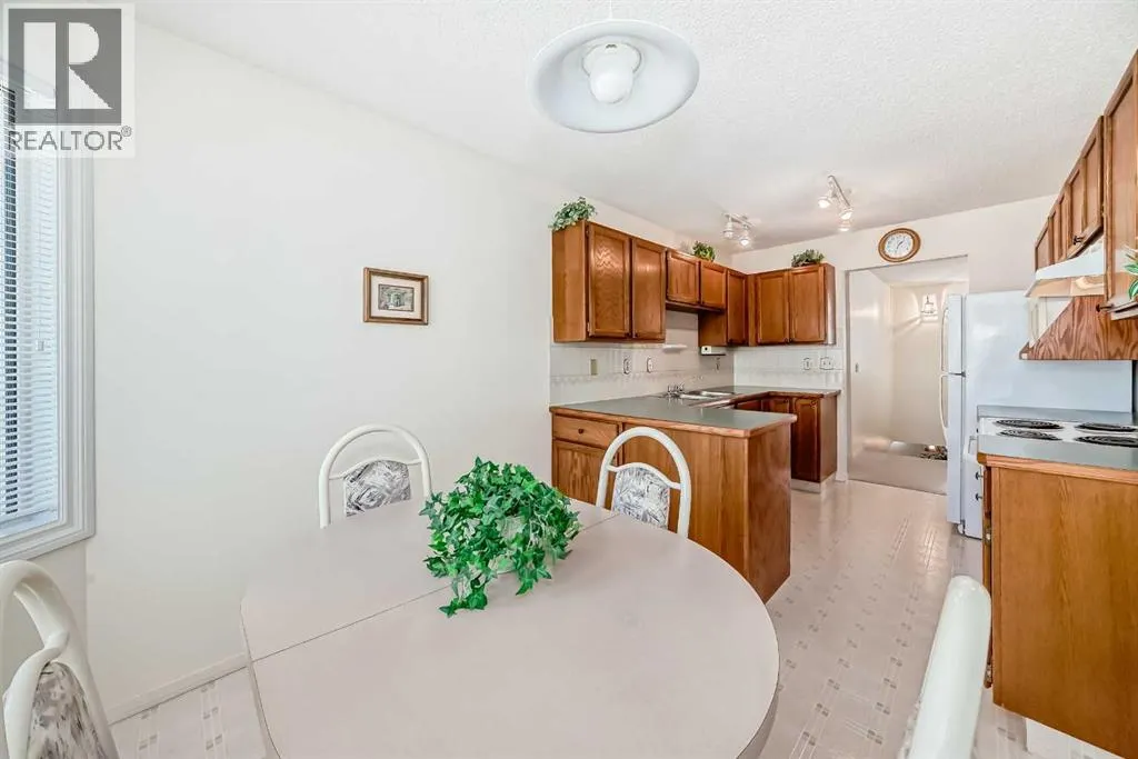 44 Hawkside Park NW
