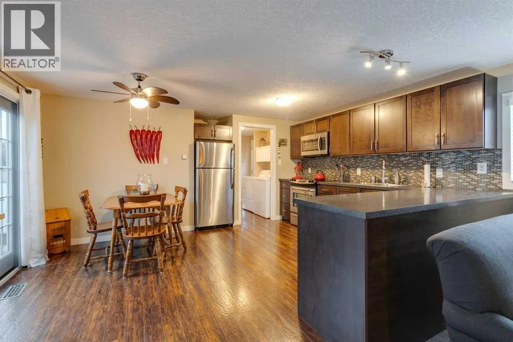 106, 99 Arbour Lake Road NW
