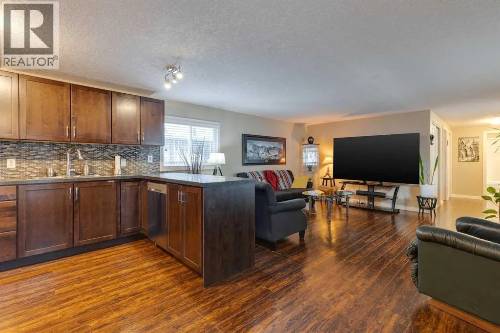 106, 99 Arbour Lake Road NW