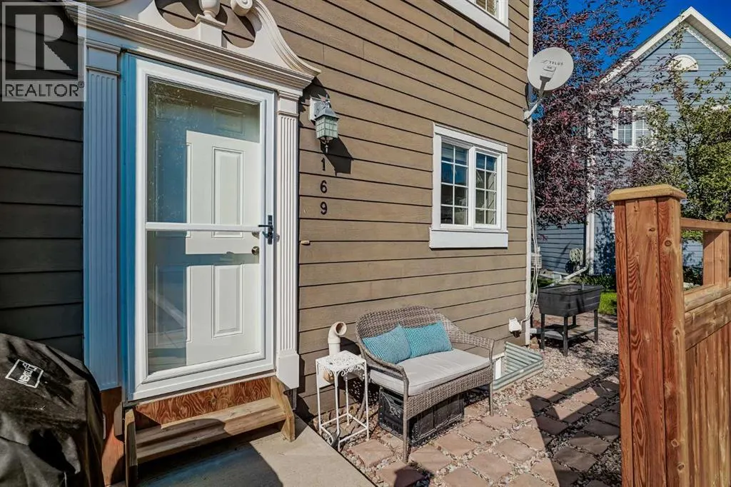 169 Rainbow Falls Manor