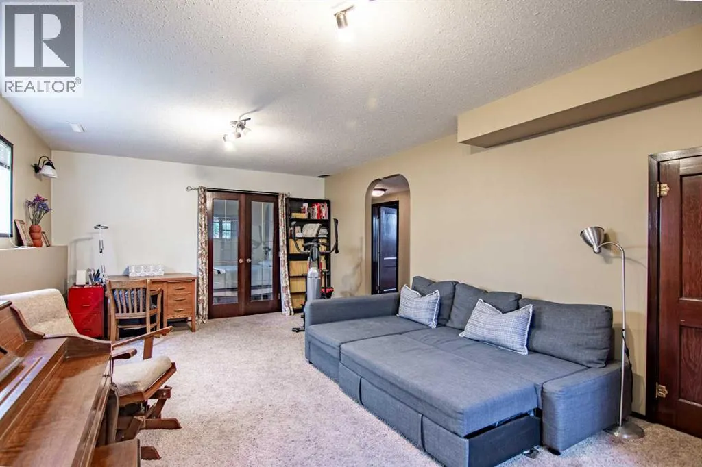 84 Addington Drive