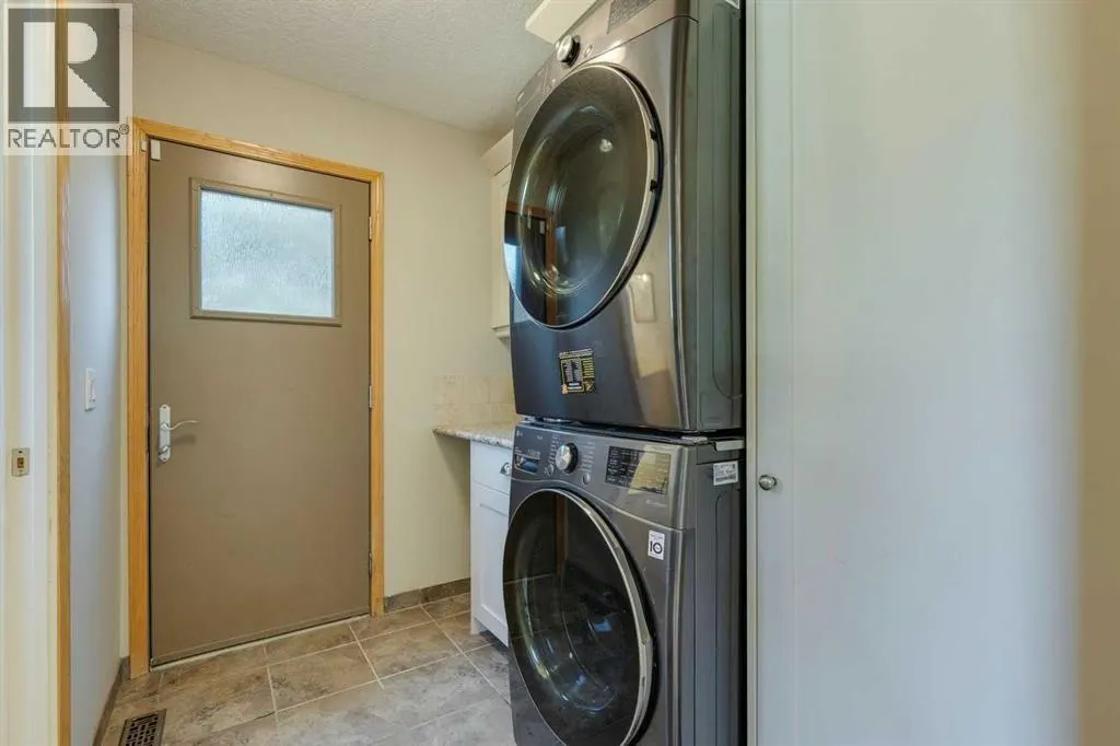 523 Ranch Estates Place NW