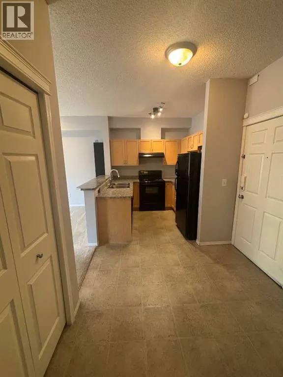 8312, 70 Panamount Drive NW