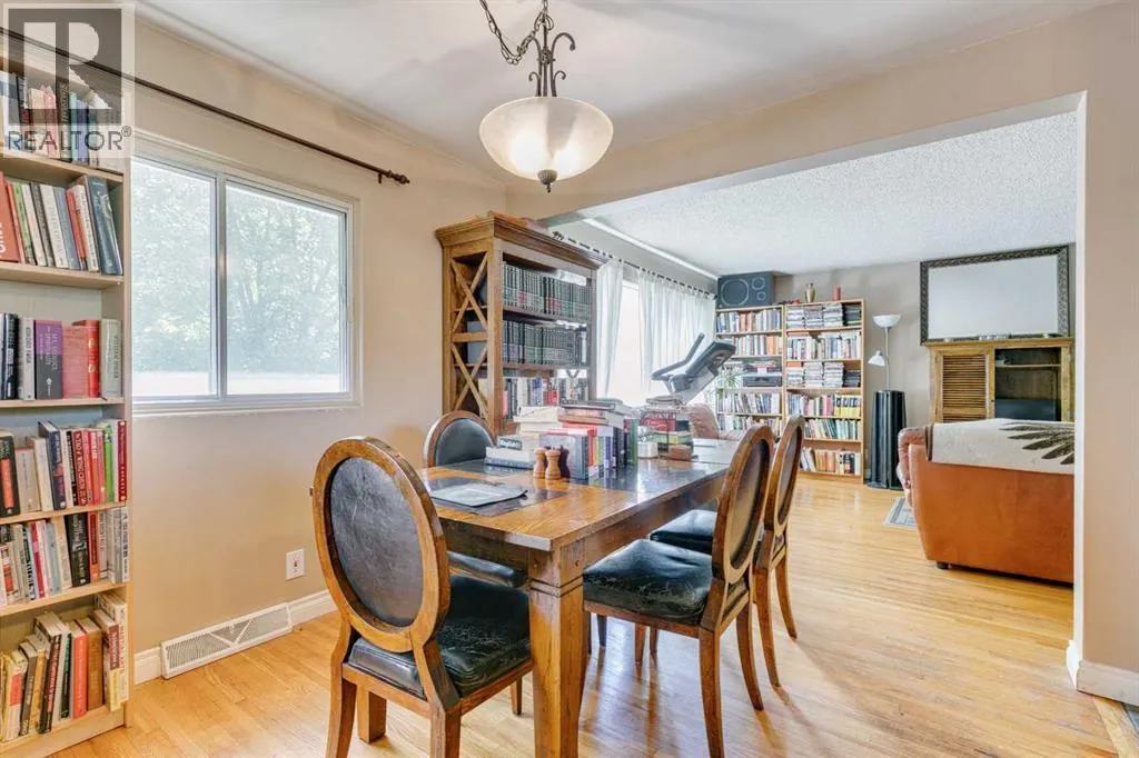 146 Wedgewood Drive SW
