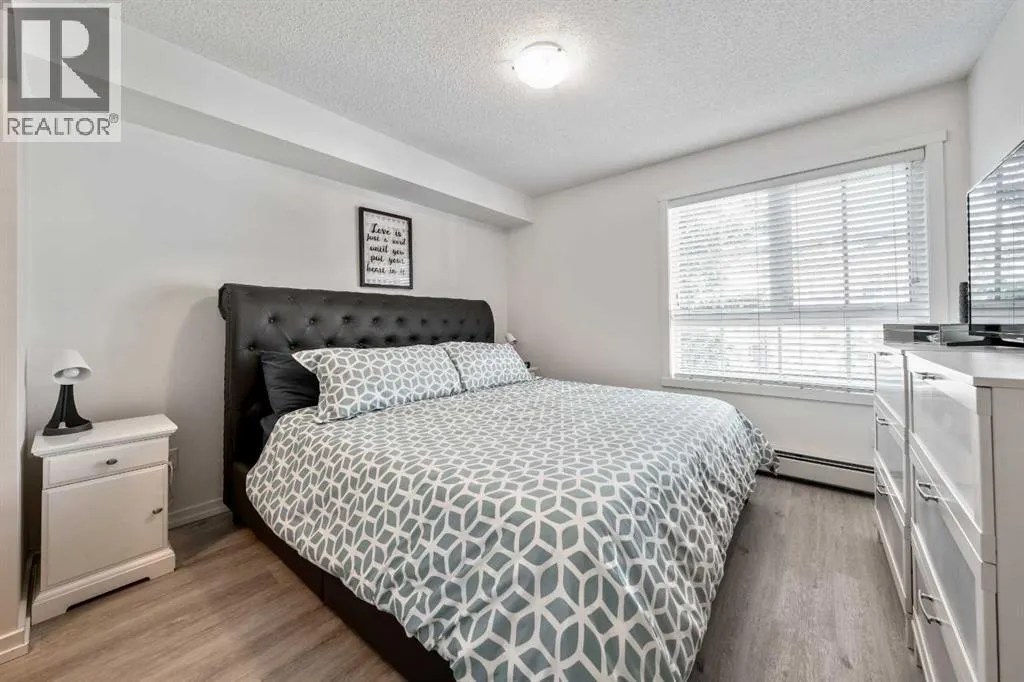 1306, 279 Copperpond Common SE