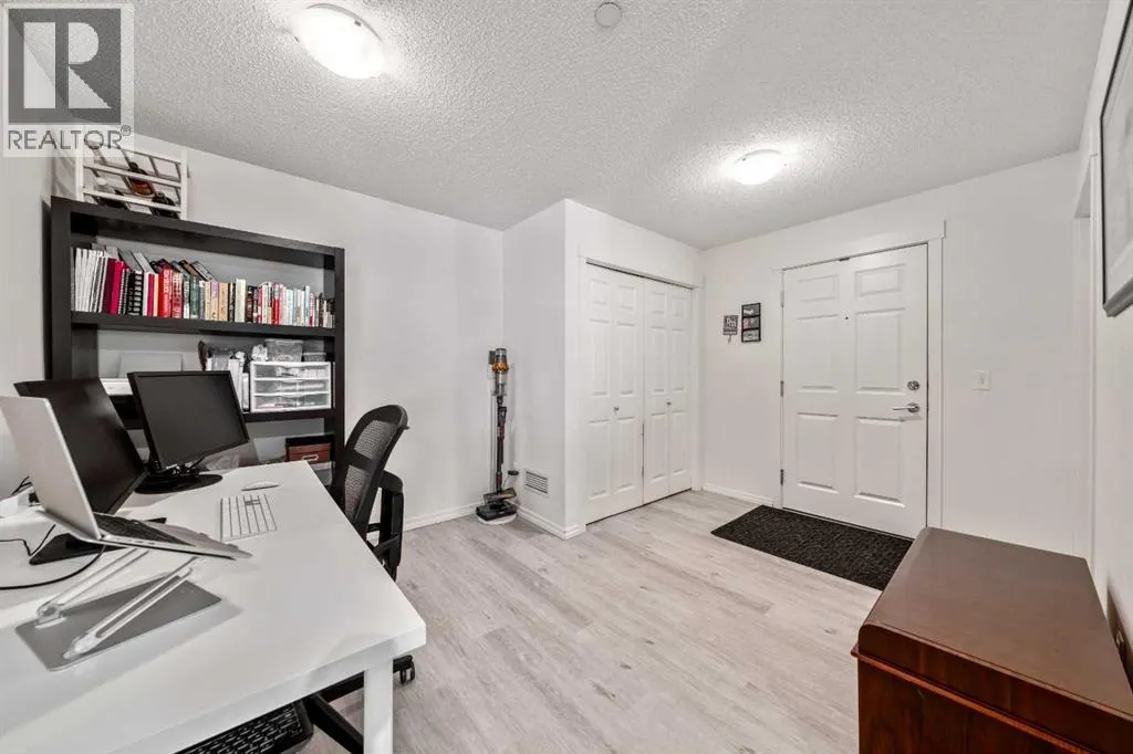 1306, 279 Copperpond Common SE