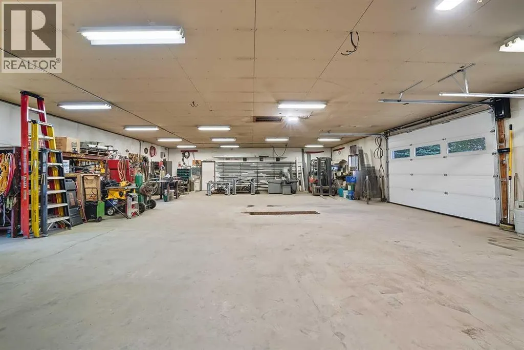 22093 Township Road 283A