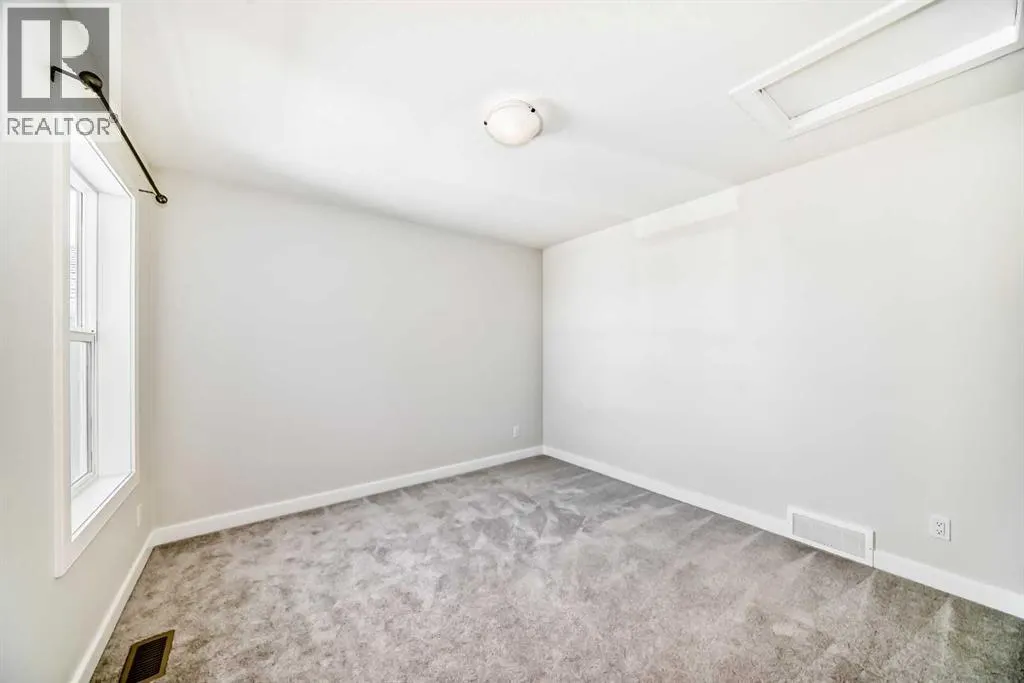 105 Creekside Way SW