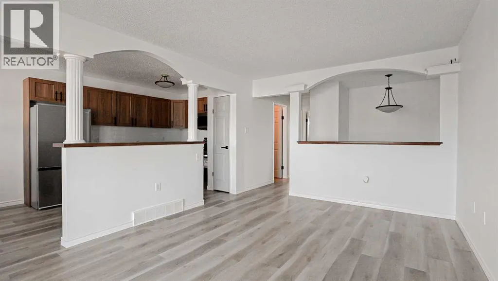 50 Clelland Crescent SE