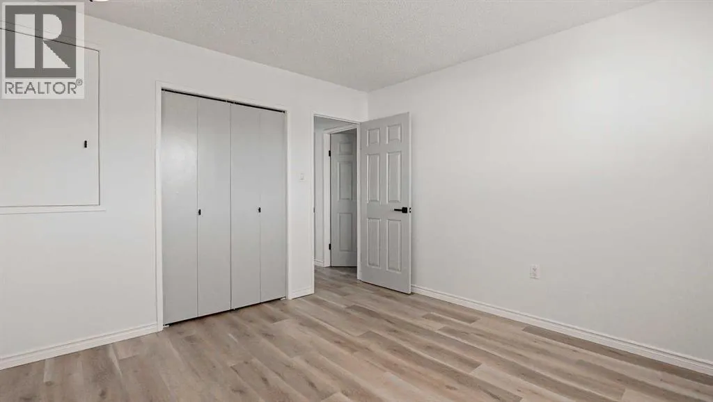 50 Clelland Crescent SE