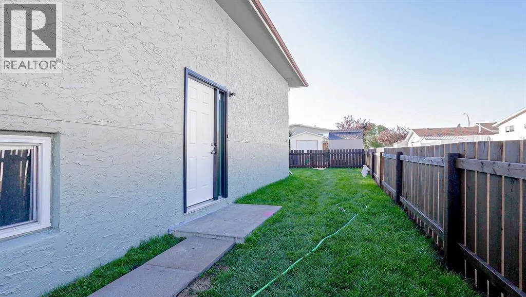50 Clelland Crescent SE