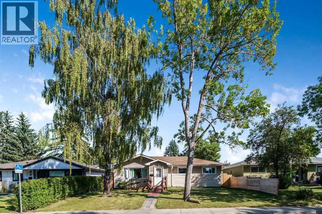 216 Havenhurst Crescent SW