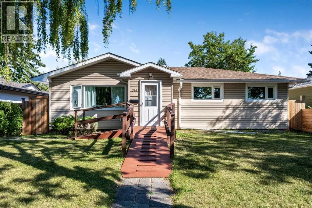 216 Havenhurst Crescent SW