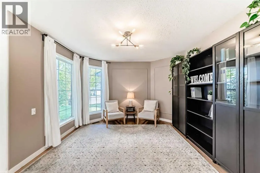 132 Hidden Valley Crescent NW
