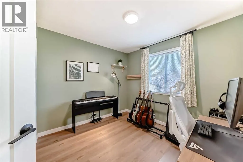 132 Hidden Valley Crescent NW